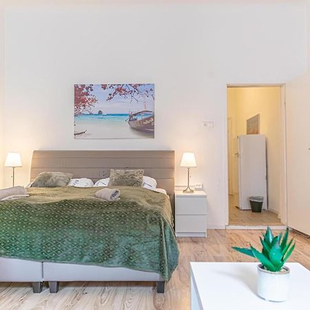 Budget-Friendly 2Br Apt With Great Location Viena Exterior foto