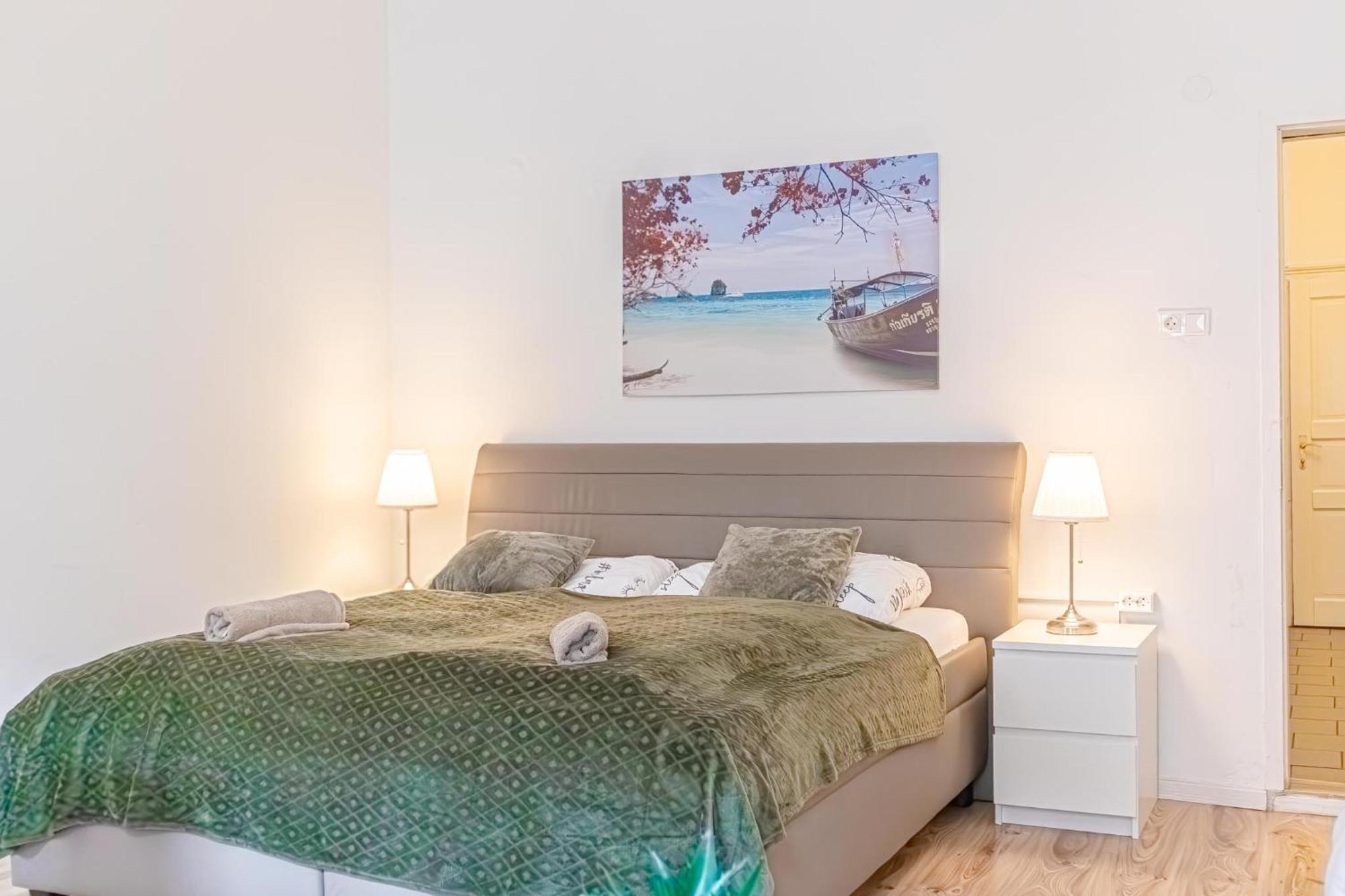 Budget-Friendly 2Br Apt With Great Location Viena Exterior foto